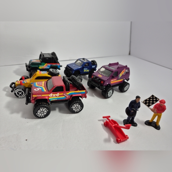 Tuff Ones Steel Off Road Cars Remco Vintage Toys - Picture 1 of 6